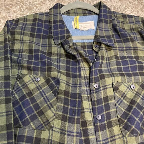 BCBG Women’s Plaid Flannel Button Down  | Large | Green Black and Blue - Picture 2 of 7